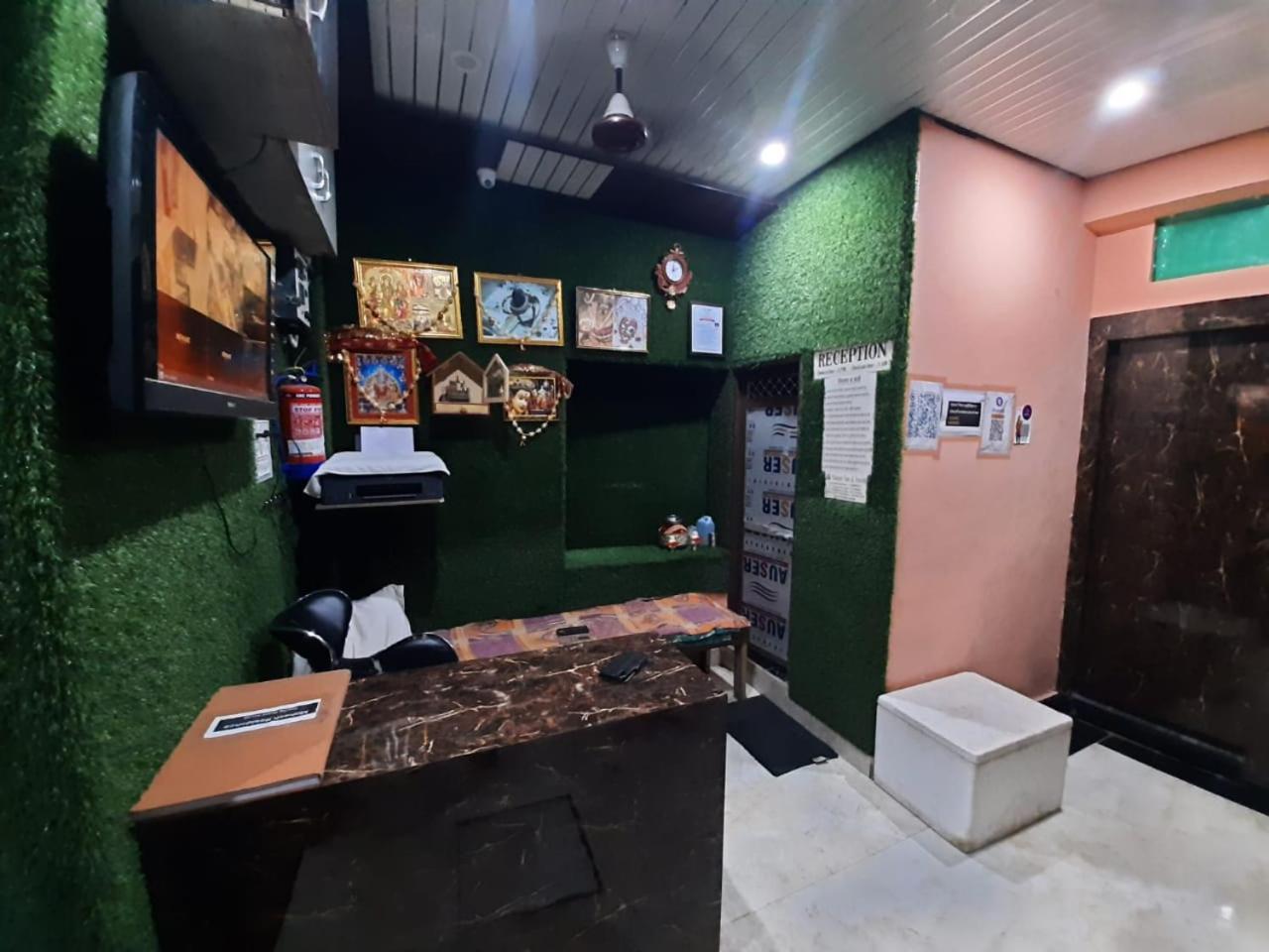 Mahesh Homestay *